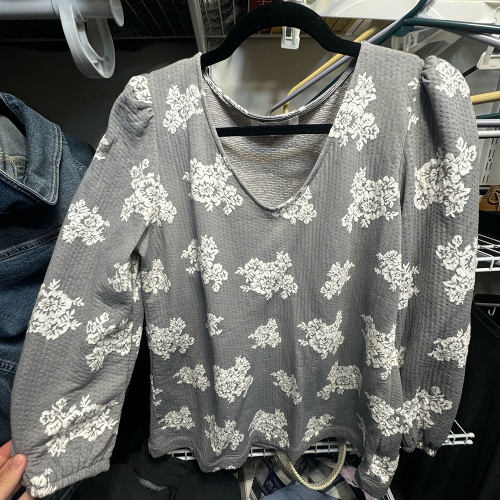 Women’s long sleeve shirt